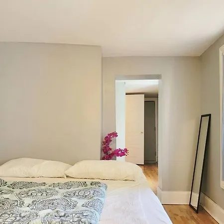 Apartamento Entire House King Bed Near Downtown Free Parking